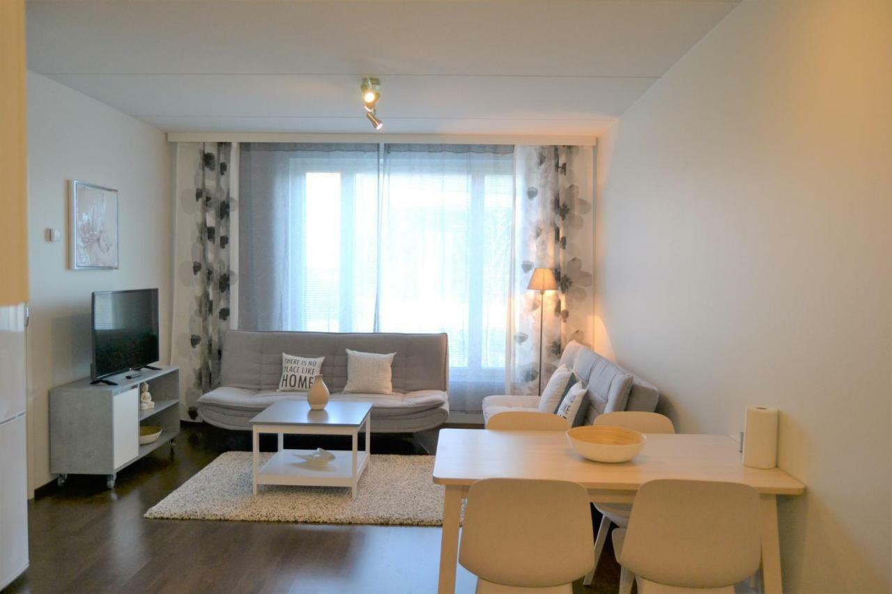 Galaxy Apartments Airport Vantaa Esterno foto